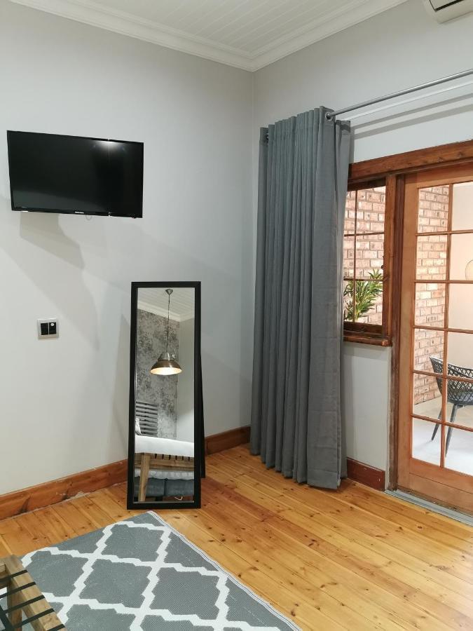 Guest Suites On Connor Bloemfontein Exteriör bild