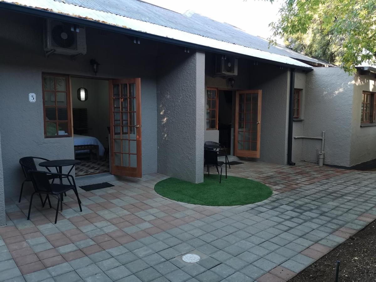 Guest Suites On Connor Bloemfontein Exteriör bild