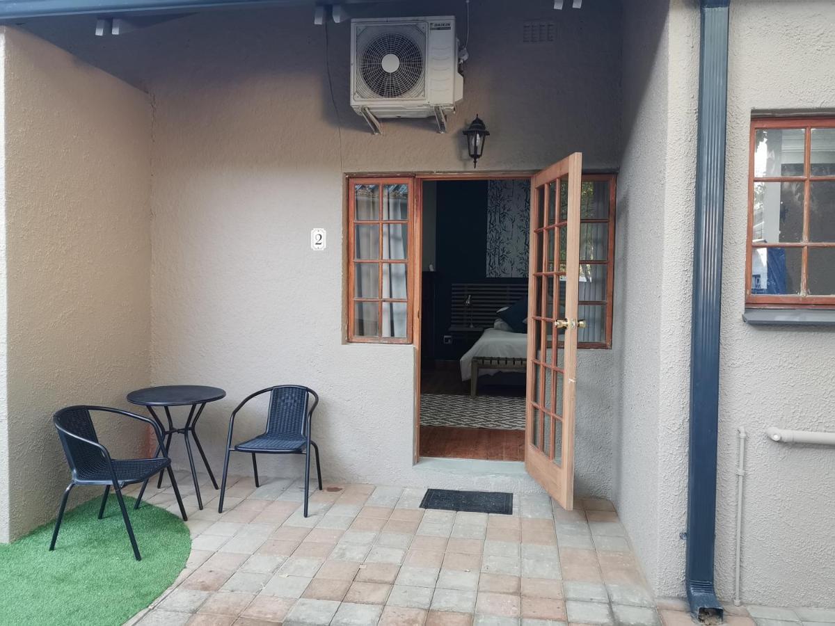 Guest Suites On Connor Bloemfontein Exteriör bild